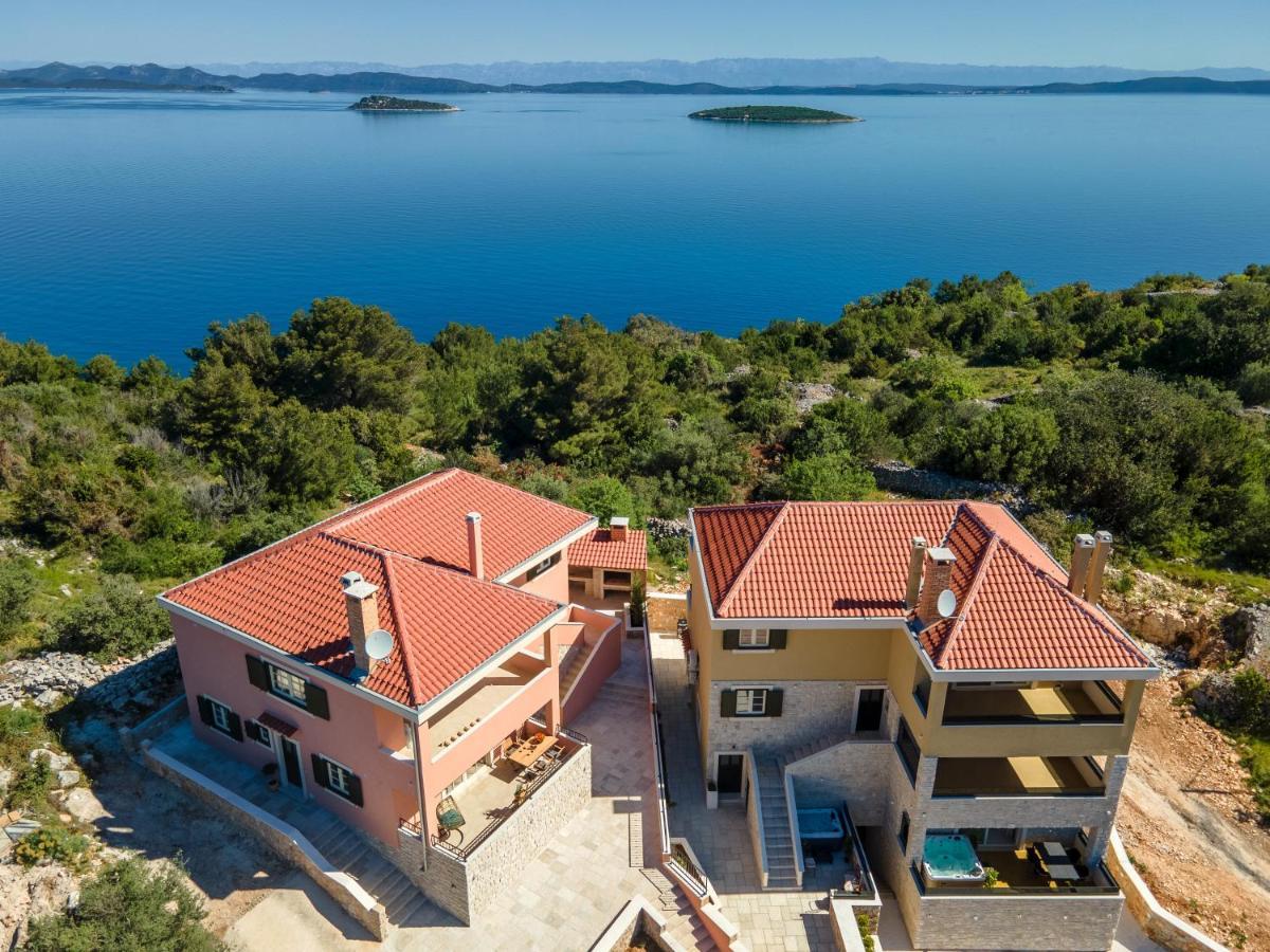 Teona Luxury With Jacuzzi And Garden View Apartment